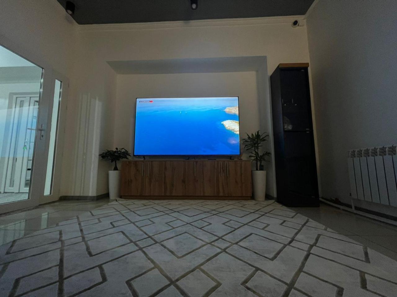 Meeting Place Бишкек Екстериор снимка