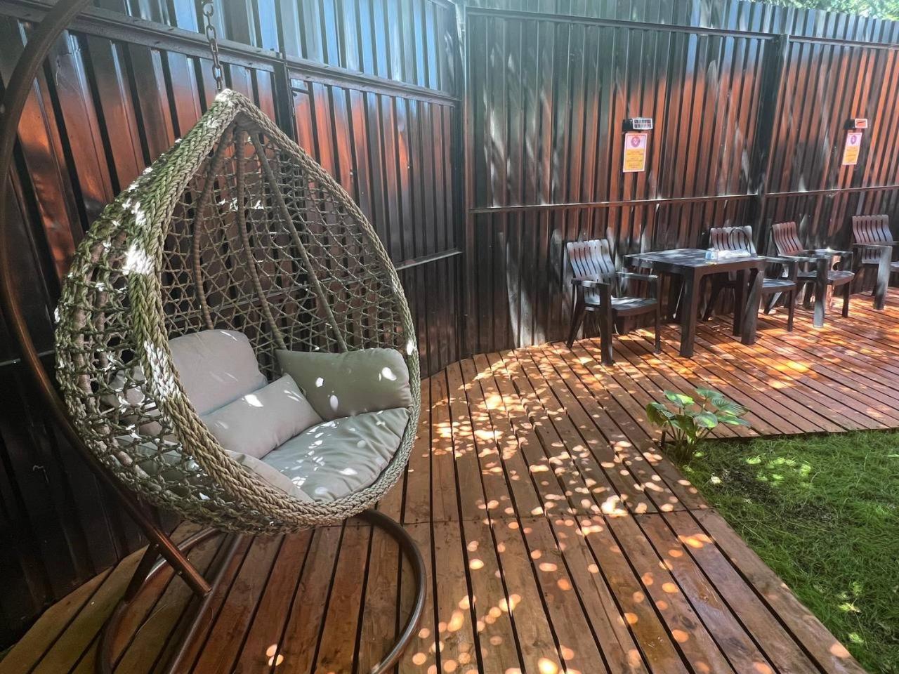Meeting Place Бишкек Екстериор снимка